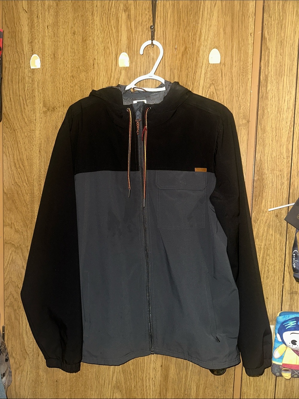 Men's Two-Tone Hooded Windbreaker Jacket - Black & Dark Gray
